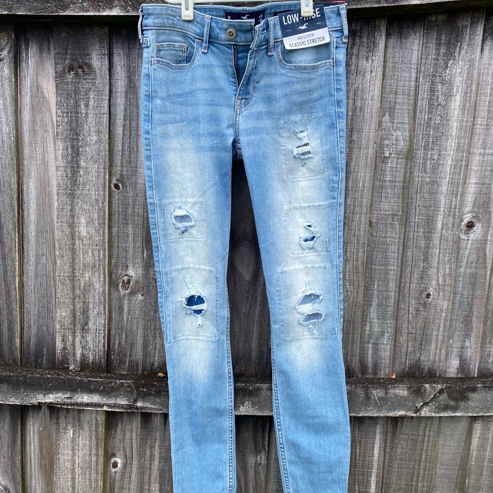 NWT- low-rise hollister jeans